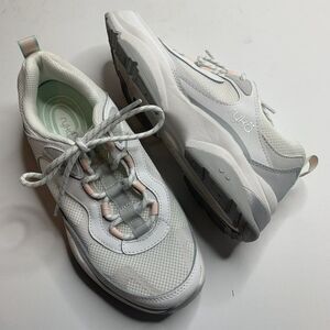 Ryka Women's Noriko White Walking Shoes Sneakers Womens size 8.5M